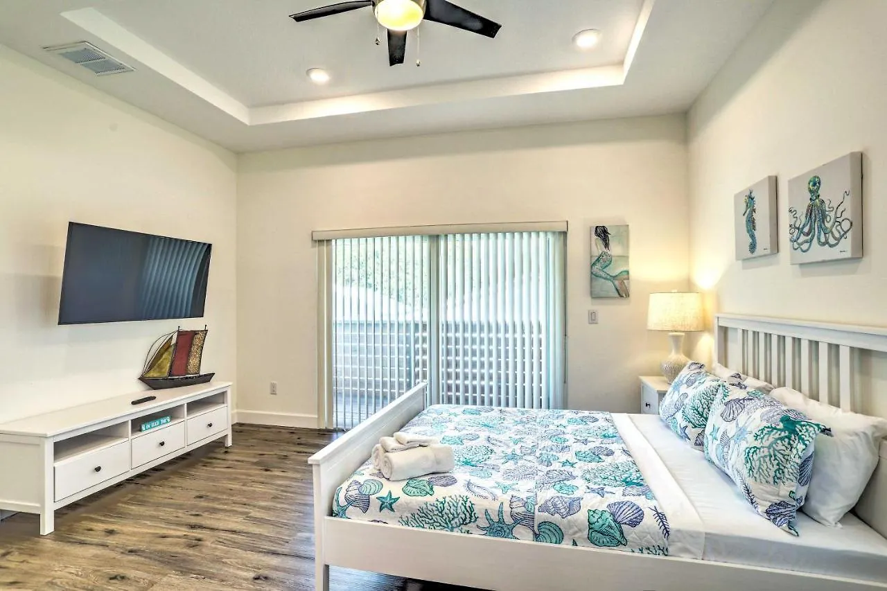 Family-Friendly Tampa Home Less Than 3 Mi To Ocean! États-Unis